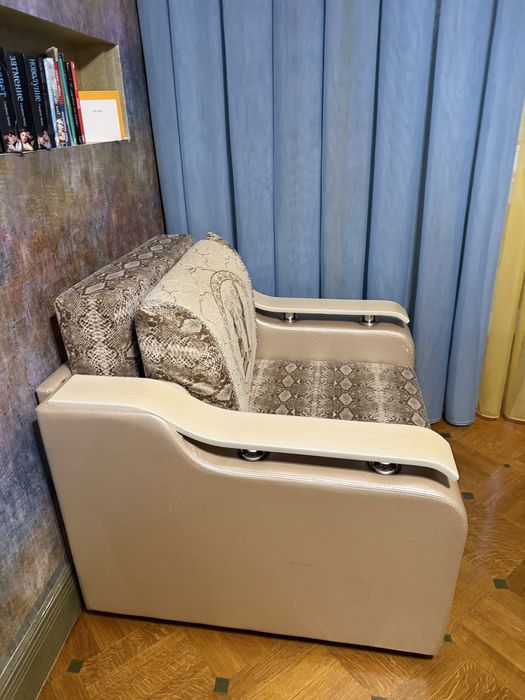 Продам Диван(кресло) раскладывющийся