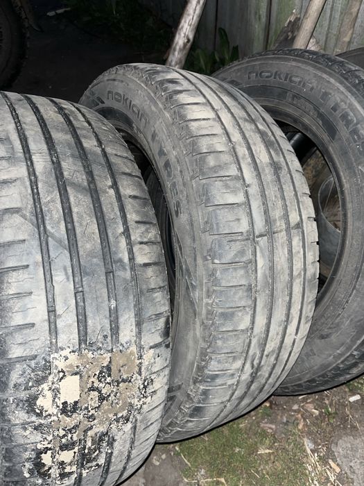 Продам 4 покрышки r18