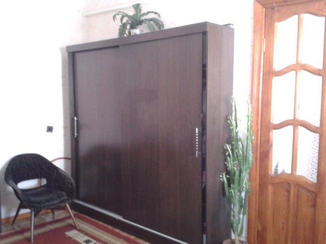 Продам шкаф с тумбой