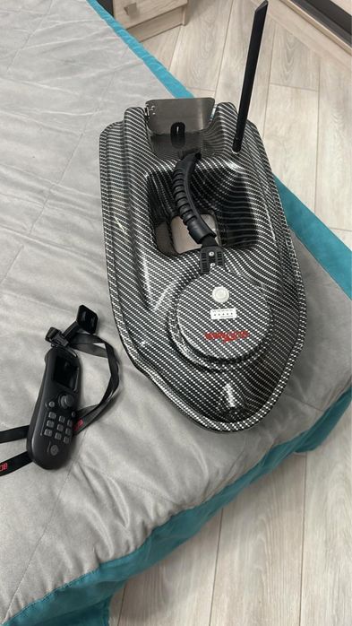 Продам Кораблик прикормочный Boatman gps эхолот