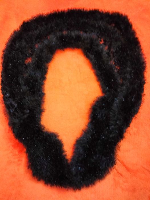 2 saluri de seara( negru și alb)