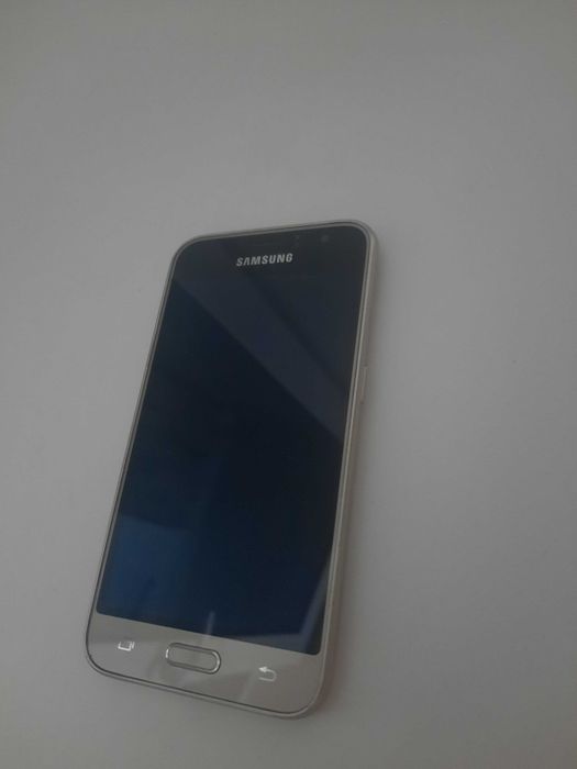 продам Samsung j1