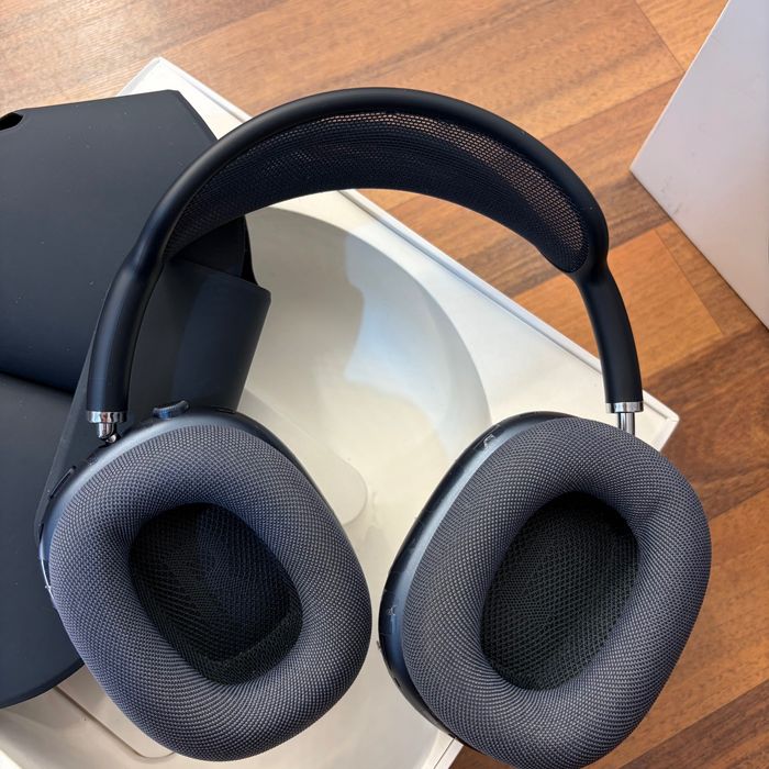 AirPods Max - produs neutilizat