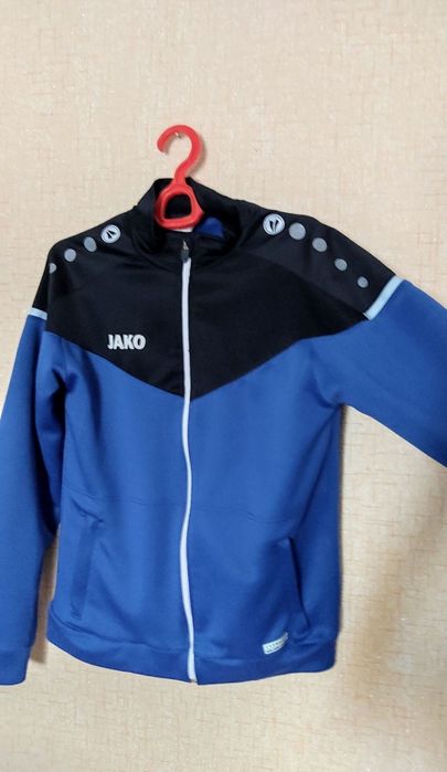 Жако спортивка, Jako sportivka