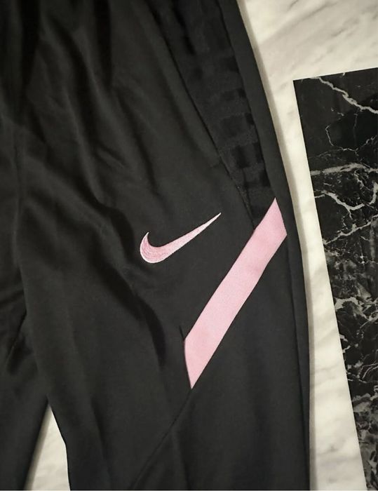 Pantaloni  jordan  psg marime S/M