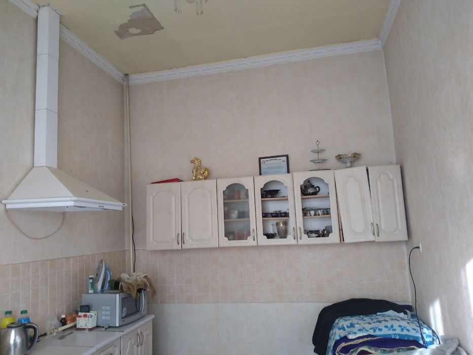 Kamsamolda uchstka sotiladi