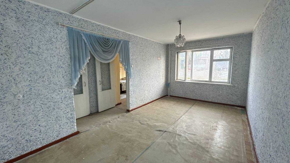 1 хона нотурар килса булади, Ойбек, 777 мехмонхонаси олдида,