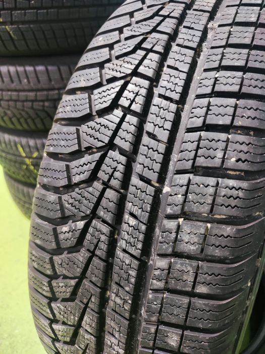 2 бр зимни 205/60/16 Hankook