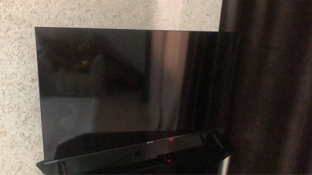 Смарт телевизор почти новый
