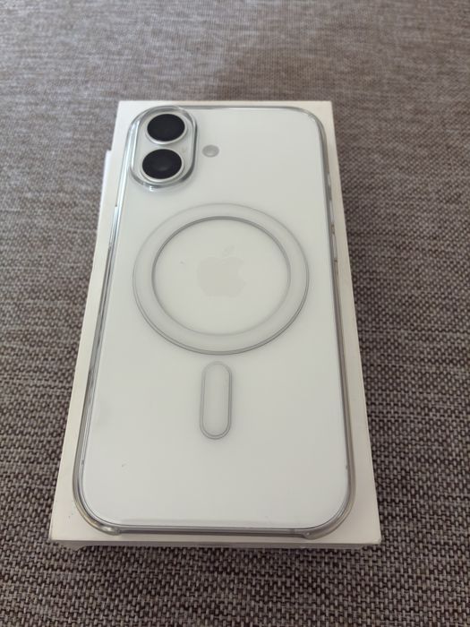 Обмен iphone 17 белый
