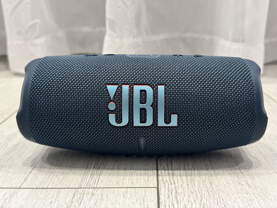 JBL Charge 5 Albastru