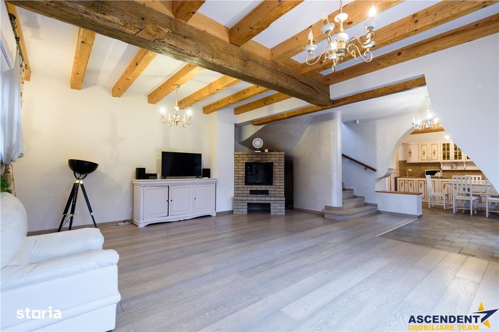 Casa spatioasa cu gradina si garaj, Sanpetru, Brasov