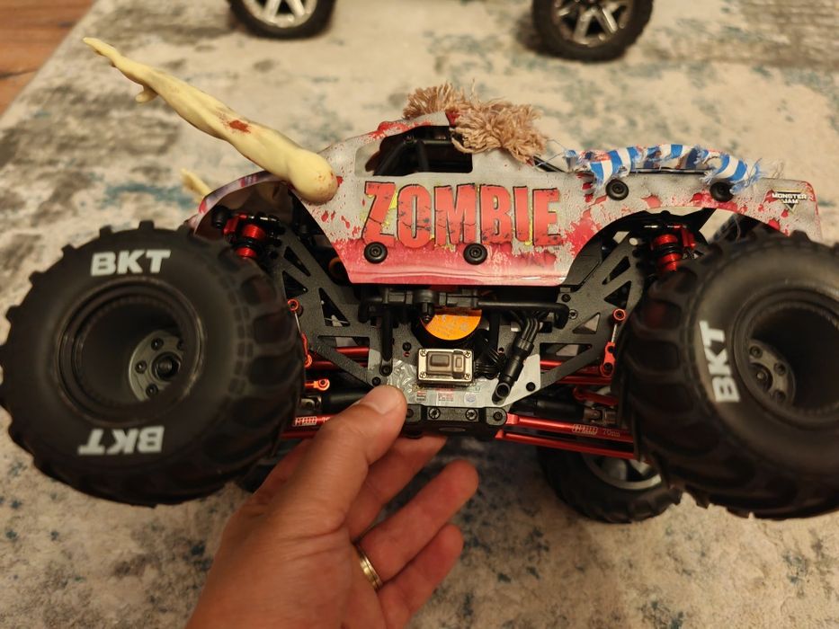 Automodel RC Losi mini lmt brushless