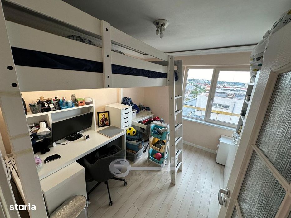 Apartament 4 camere - Ultracentral - 81 mp - 2 bai - Etaj 910 - Vedere