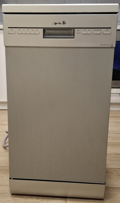 Продавам Съдомиялна машина Arielli ADW8-7636VN Silver, 45см
