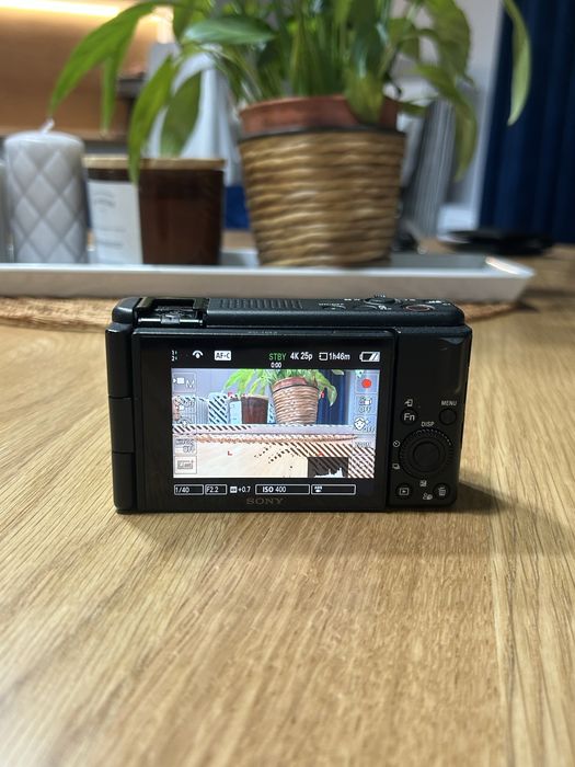 Sony ZV-1 II + 2 батерии + 2 RODE WIRELESS ME микрофона - пълен сет