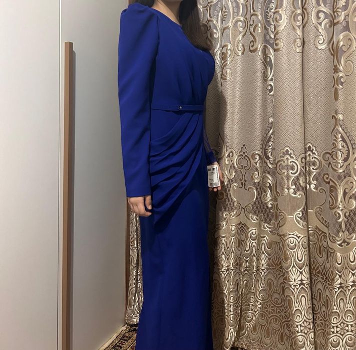 Шикарное вечернее платье