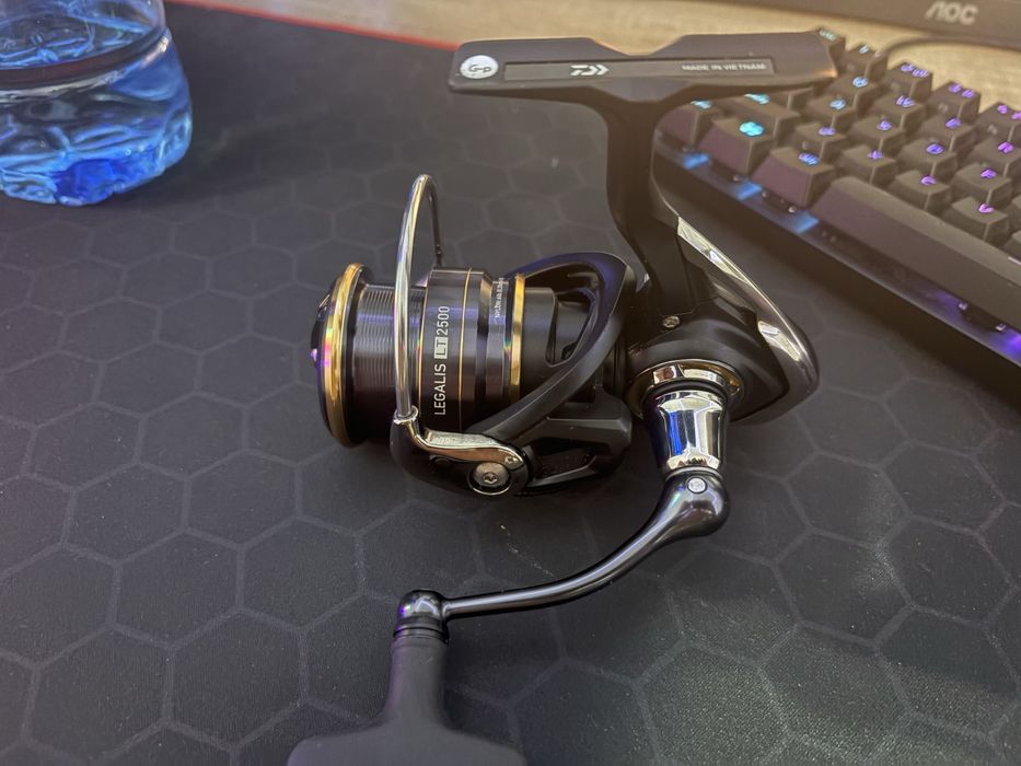 Продавам макара Daiwa legalis LT 2500