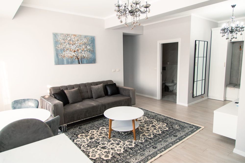 Apartament 3 camere de inchiriat