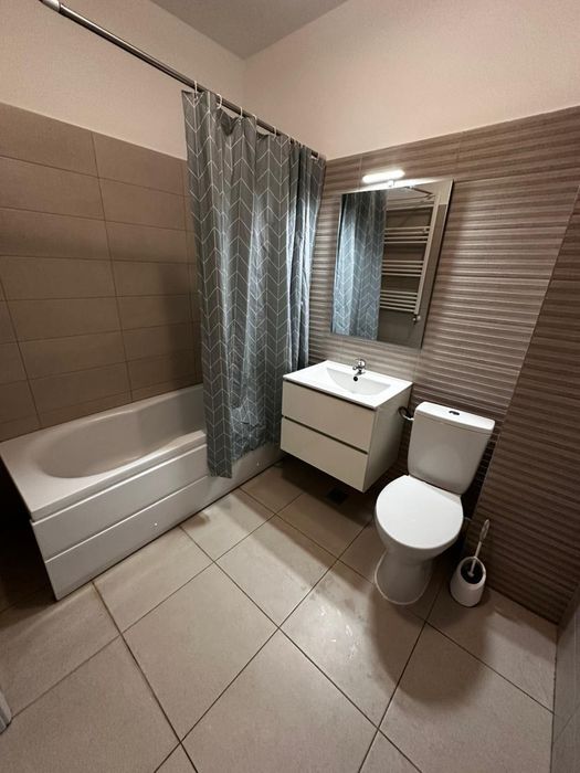 Apartament de închiriat