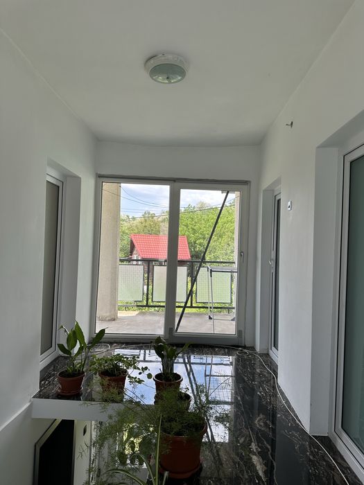 Casa de vanzare 4 camere! 150 mp - 566 mp teren Moreni, Dambovita