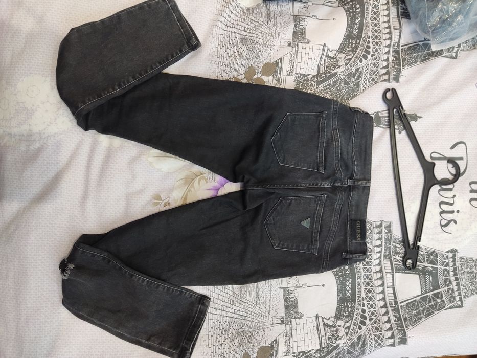 Дънки guess, тениска Guess