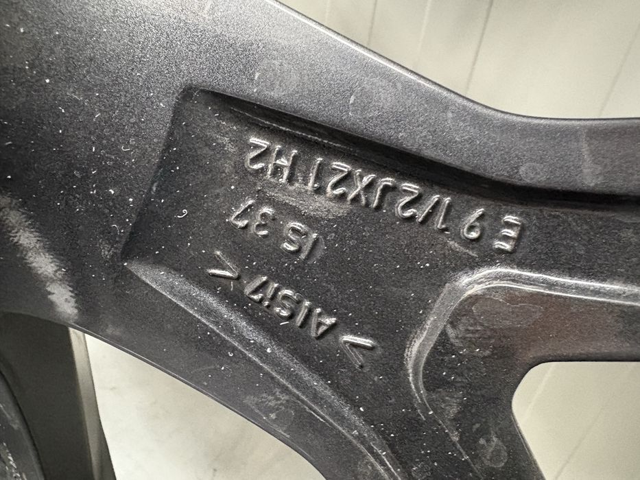 Джанти с летни гуми Х5 G05 Спорт Пакет