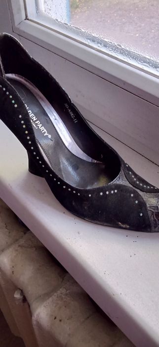 Продам туфли модельные "саламандр"