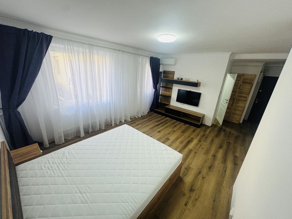 Regim hotelier Ploiesti ultracentral Piata Victoriei garsoniera modern