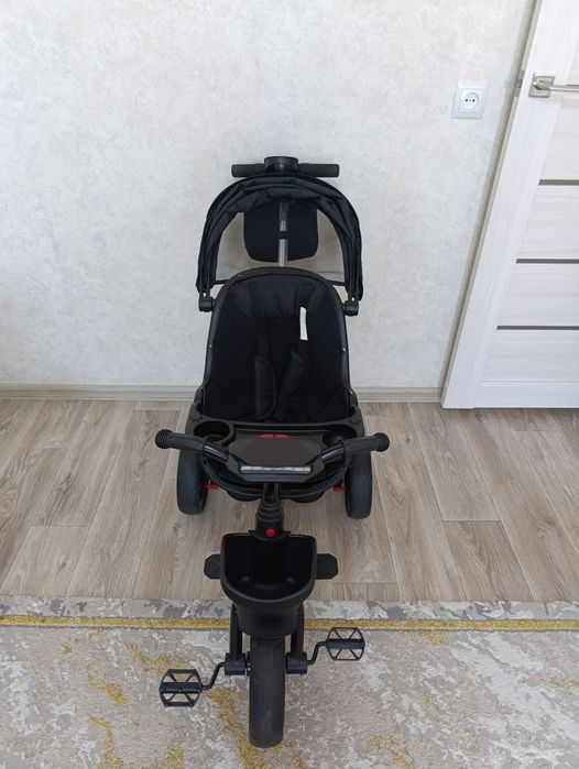 Детский велосипед трех колесный