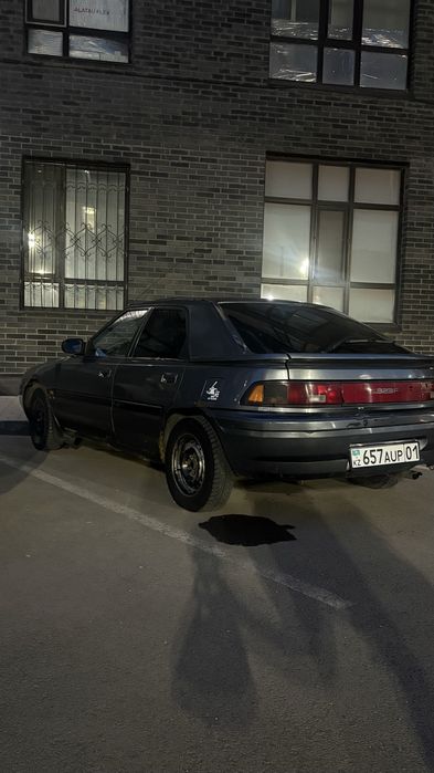 Mazda 323F на ходу