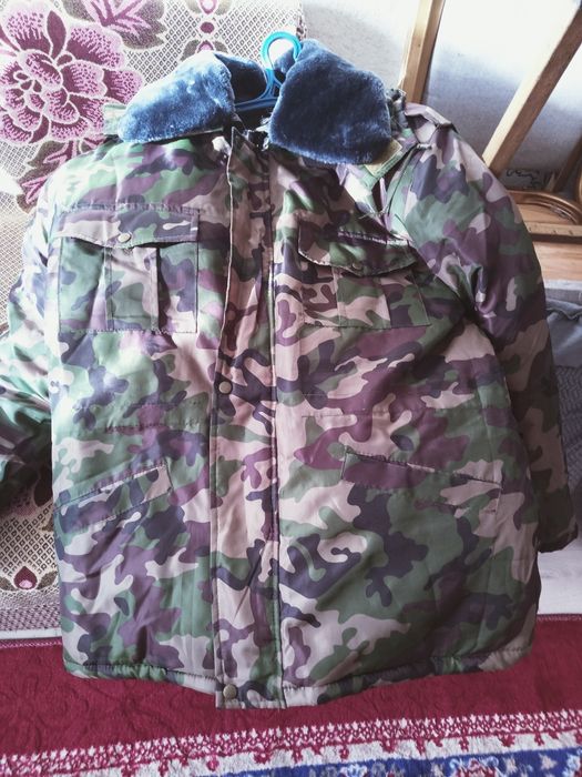 Продаю новую мужскую куртку