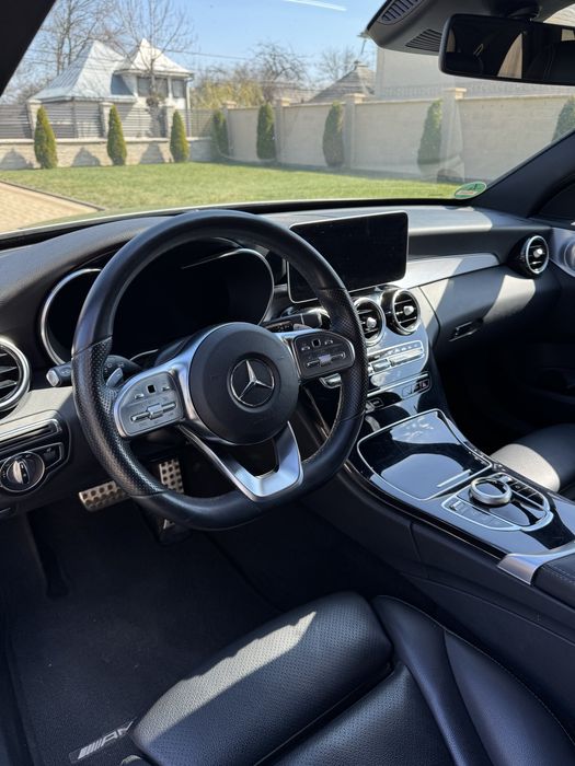 Mercedes C180 - AMG Pack-  Benzina - Automat