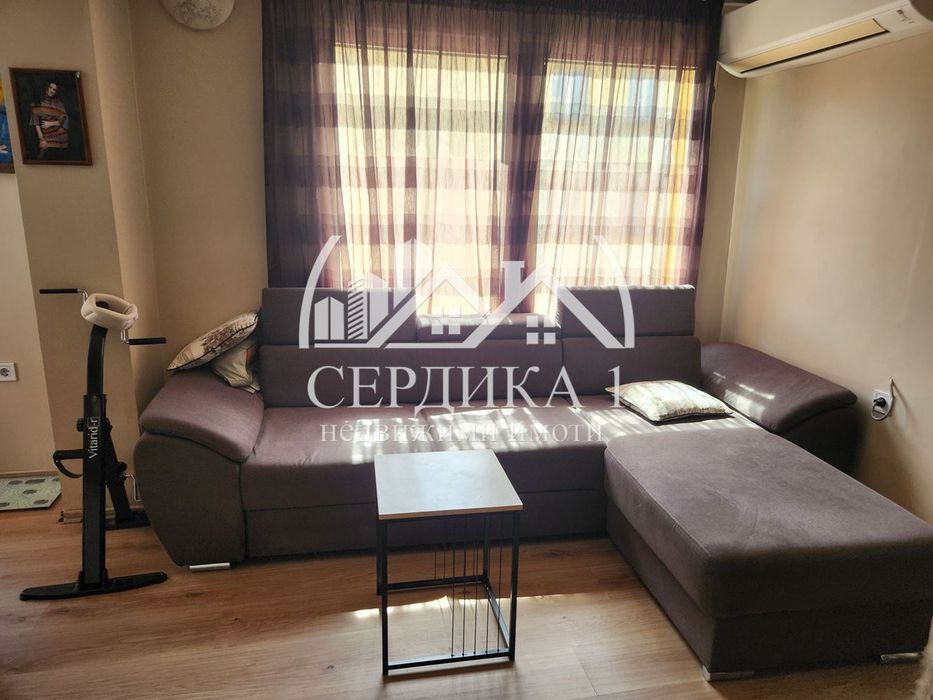 Продава се Тристаен апартамент в София, Център - 101 кв.м за 2436 €/кв.м - Снимка #2