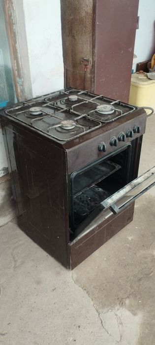 Продам газовую плиту, в  хорошем состоянии . Рабочая .