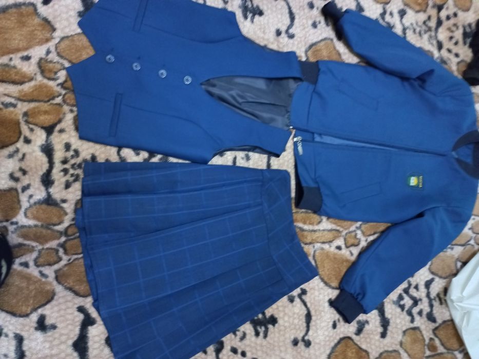 Продам пиджак шк. подрастковый ,форму 2кл рубашку шк.