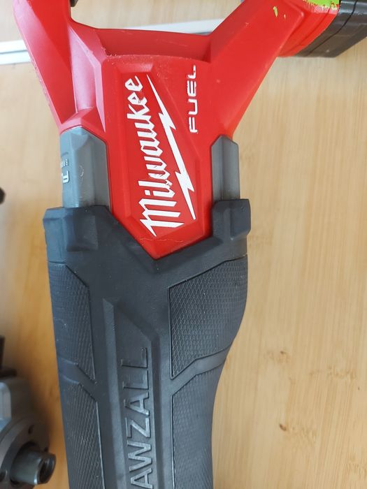 Milwaukee scule electrice m18