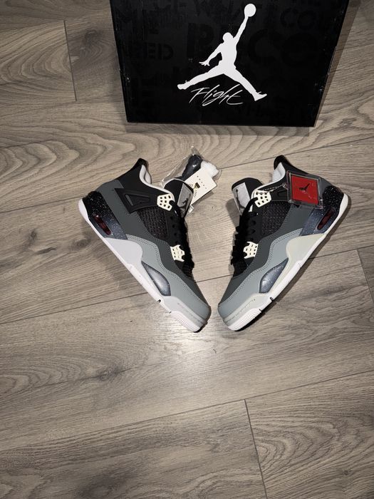 Jordan 4