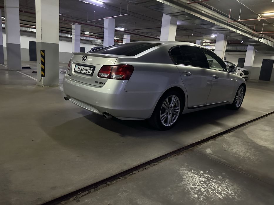Продам Lexus gs300 s190