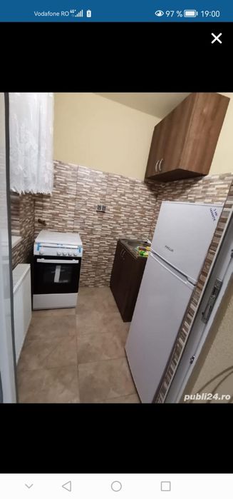 Închiriez Garsonieră