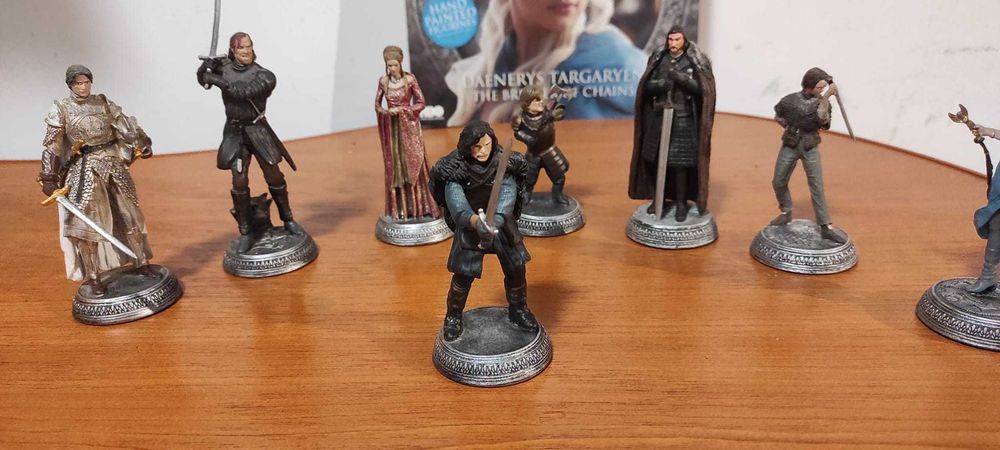 Set 9 x statuete Game of Thrones, Eaglemoss + revistele individuale