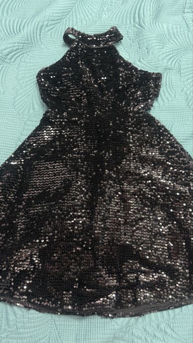 Платье с пайетками