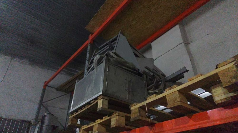 Тумбочка из нержавейки