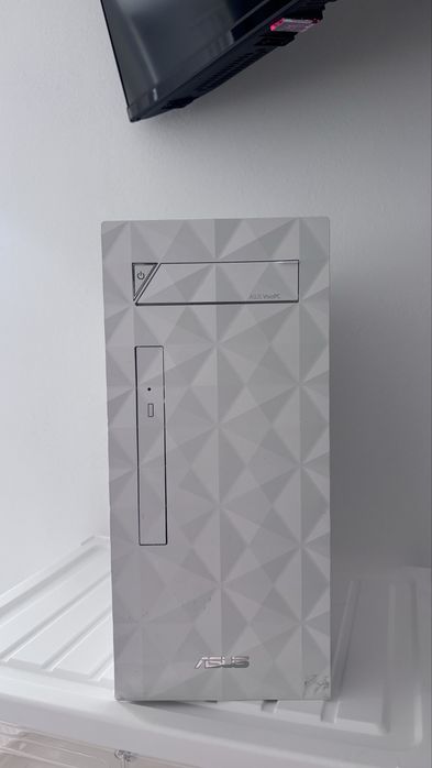 PC i5 / 16GB RAM / GT 1030 / SSD