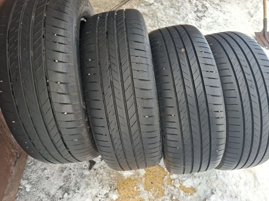 Продам шины. 235/55/19 бриджестон
