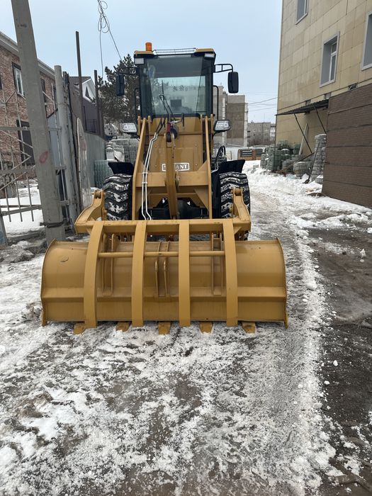 Фронтальный погрузчик Талант 946