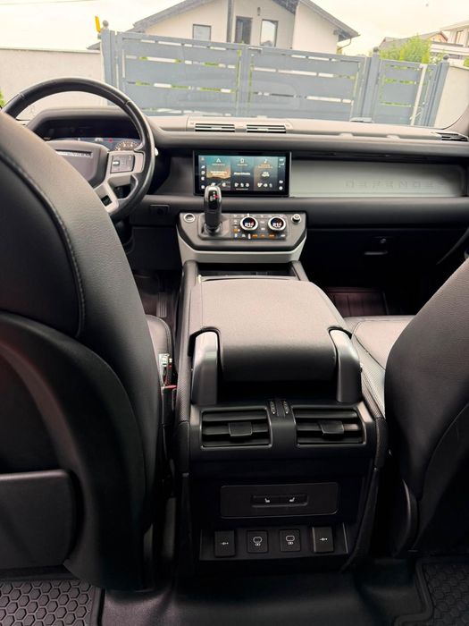 Range Rover Defender 3.0 BENZINA -P400 (CAI)