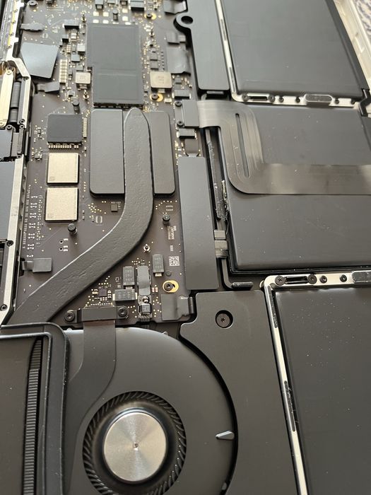 Mentenata Laptop, Calculatoare, Console Sector 6
