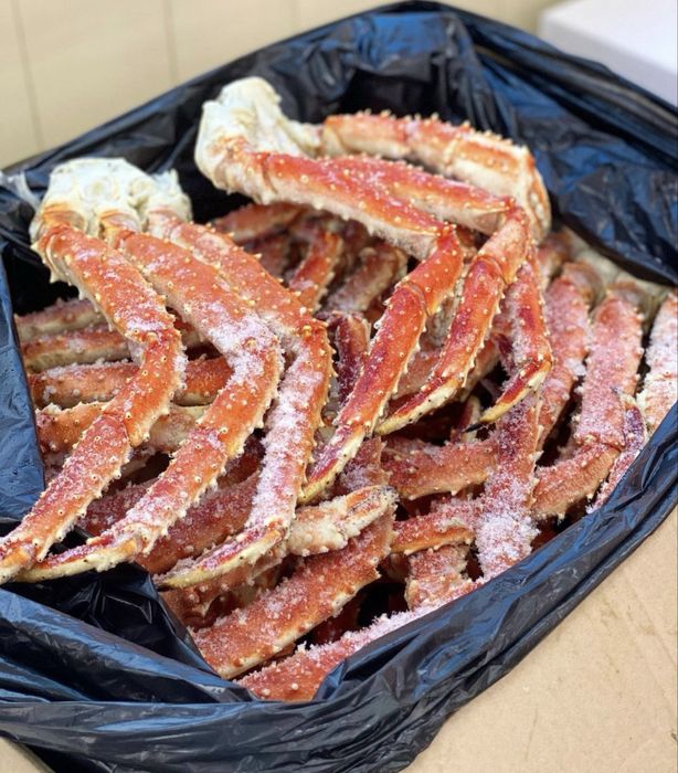 Живые раки,клешни краба,камчатский краб,креветки