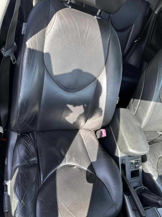 Продава се на части: Toyota RAV4 2.2 D-4D 2011